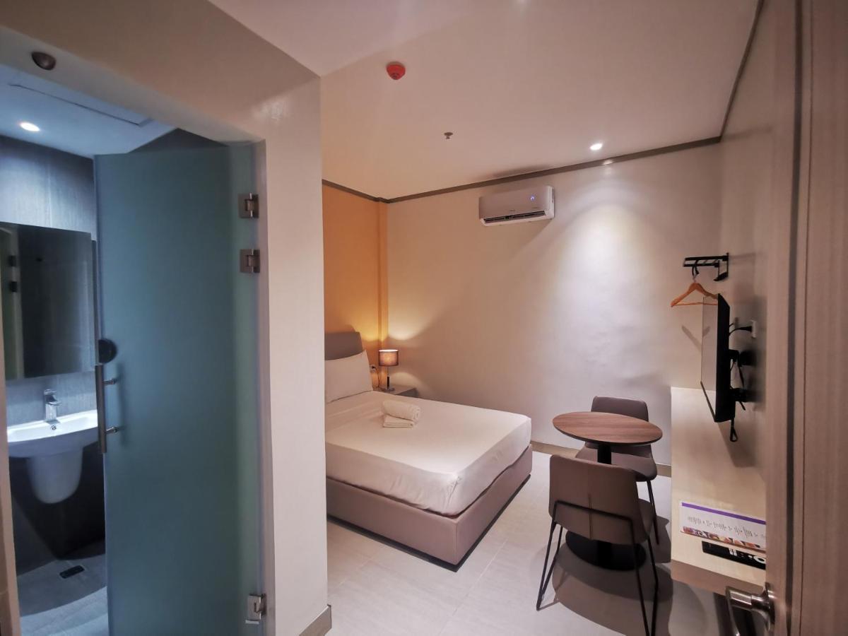 Yes Hotel Imus Cavite Dış mekan fotoğraf